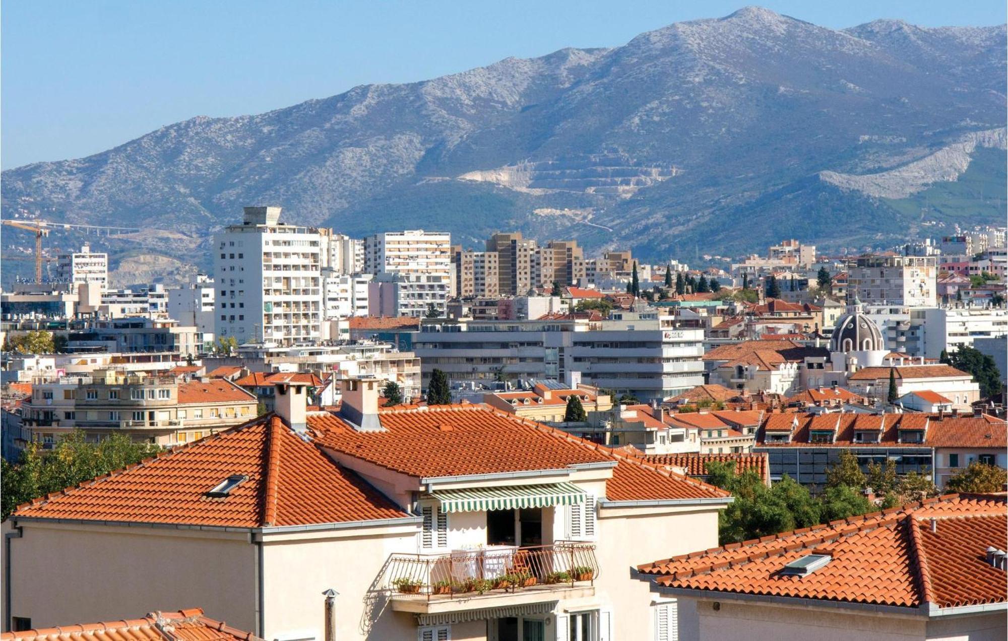 Lovely Apartment In Split With Wifi 외부 사진