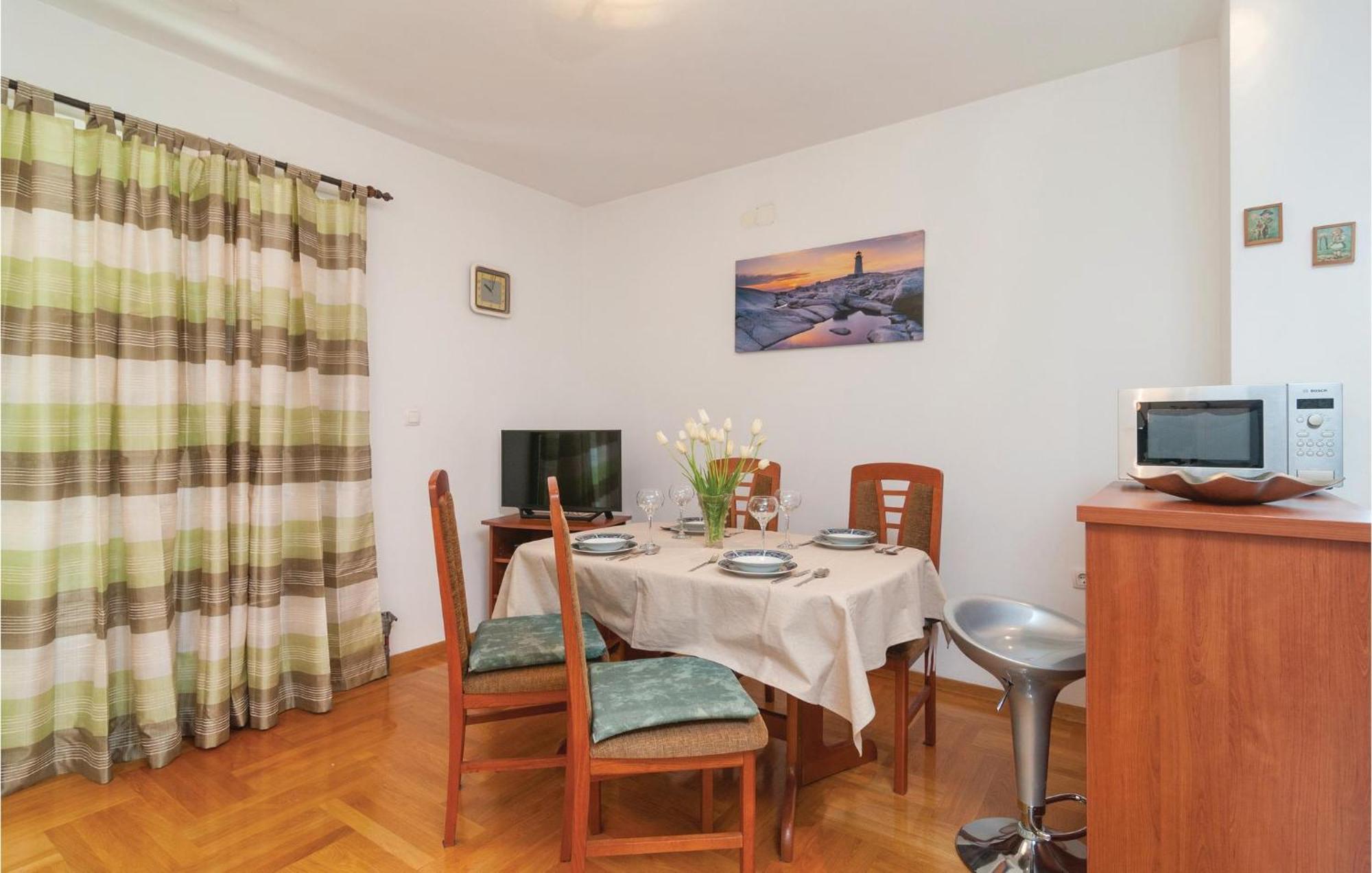 Lovely Apartment In Split With Wifi 외부 사진